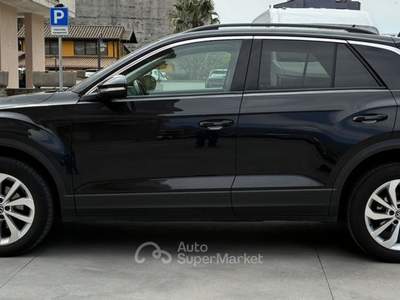 Volkswagen T-Roc 1.5 TSI ACT Life Nero usata SORA