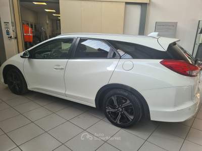 Honda Civic 1.6 i-DTEC Elegance Navi usata Parma