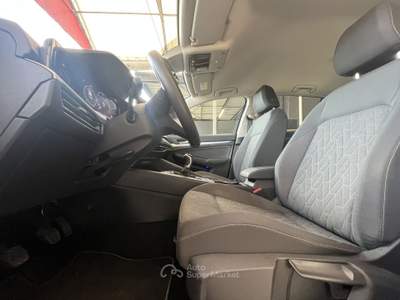 Volkswagen Golf Golf 2.0 TDI SCR Life * PROMO * Nero usata Pordenone