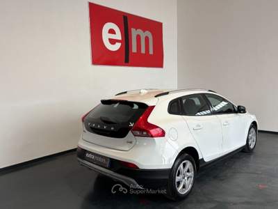 Volvo V40 Cross Country D2 1.6 BUSINESS Bianco usata Follonica