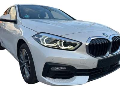 BMW Serie 1 118i i 5p. Advantage Automatica Led Bianco usata Oderzo