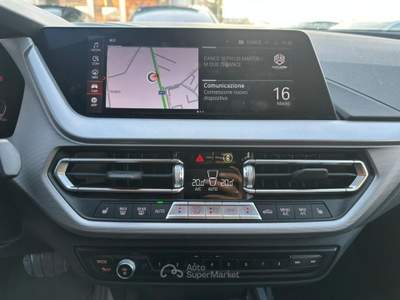 BMW Serie 1 118i i 5p. Advantage Automatica Led Bianco usata Oderzo