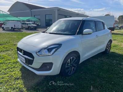 Suzuki Swift 1.2 Hybrid Top Bianco usata Monte Porzio