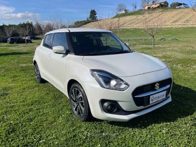 Suzuki Swift 1.2 Hybrid Top Bianco usata Monte Porzio