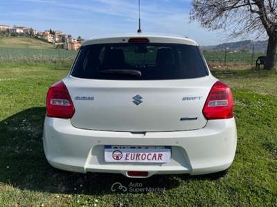 Suzuki Swift 1.2 Hybrid Top Bianco usata Monte Porzio