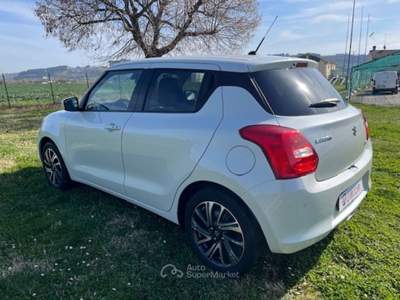 Suzuki Swift 1.2 Hybrid Top Bianco usata Monte Porzio