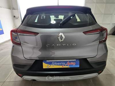 Renault Captur Blue dCi 95 CV Business Argento usata ADRANO