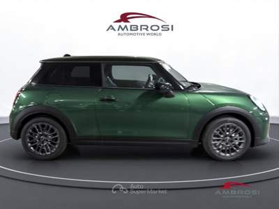 MINI Cooper 3 porte   C Favoured Verde usata Corciano