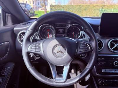 Mercedes-Benz CLA d Automatic Premium Nero usata Stra
