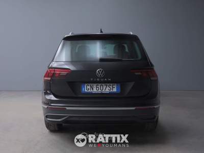 Volkswagen Tiguan tiguan 2.0 tdi life 122cv Nero usata Barzago