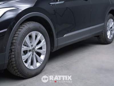 Volkswagen Tiguan tiguan 2.0 tdi life 122cv Nero usata Barzago
