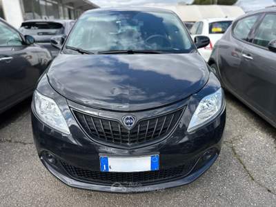Lancia Ypsilon  - ypsilon 1.0 firefly hybrid silver s&s 70cv Nero usata Viterbo