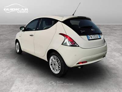 Lancia Ypsilon 1.2 Ecochic Gold Beige usata Lucca