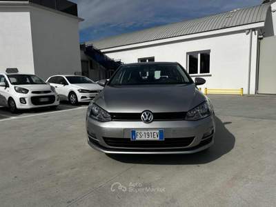 Volkswagen Golf 1.6 TDI 110 CV DSG 5p. Highline BlueMotion Technol Grigio usata CASTENASO