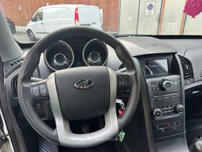 Mahindra XUV500 Mahindra 2.2 td 7 posti 4x4 Bianco usata Rivoli