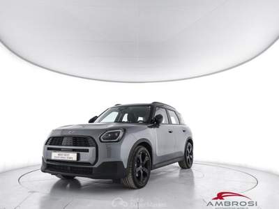 MINI Countryman Cooper D  2.0 48V D Classic auto Verde usata Corciano