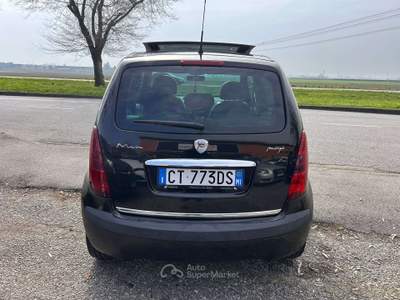 Lancia Musa Musa I 2005 1.3 mjt Platino Nero usata Inzago