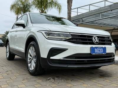Volkswagen Tiguan 2.0TDI 150CV DSG LIFE NAVI FULL LED Bianco usata Mesagne
