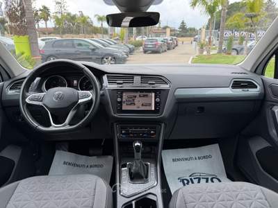 Volkswagen Tiguan 2.0TDI 150CV DSG LIFE NAVI FULL LED Bianco usata Mesagne