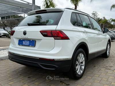 Volkswagen Tiguan 2.0TDI 150CV DSG LIFE NAVI FULL LED Bianco usata Mesagne