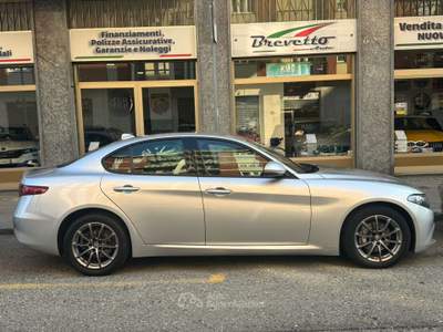 Alfa Romeo Giulia 2.2 t Super 150cv auto Argento usata Torino