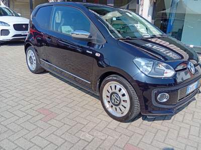 Volkswagen up! up! 3p 1.0 Highline black 75 cv Nero usata Carignano