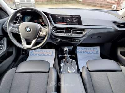 BMW Serie 1 118i 118 118i Sport 136cv Grigio usata Dubino