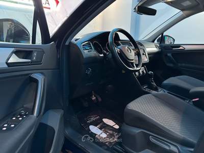 Volkswagen Tiguan SCR Business BlueMotion Technology Blu/Azzurro usata Prato