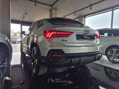 Audi Q3 SPB 35 TDI S tronic Identity Black Grigio usata Marano di Napoli
