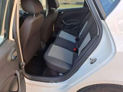 Seat Ibiza Ibiza IV 2012 Berlina 5p 1.4 tdi cr Business  90cv Bianco usata Cesano Maderno