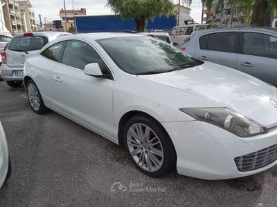 Renault Laguna RENAULT LAGUNA COUPE’ 2,0 DCI 180 CV INTENS 4CONTROL 5P Bianco usata Giulianova