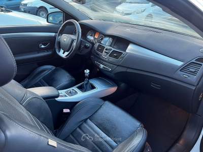 Renault Laguna RENAULT LAGUNA COUPE’ 2,0 DCI 180 CV INTENS 4CONTROL 5P Bianco usata Giulianova