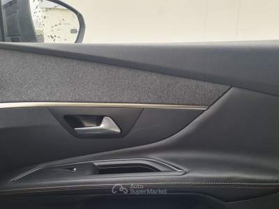 Peugeot 3008 Peugeot 3008 1.5 Blue HDI 130 GT Line #9819 Rosso usata Samarate
