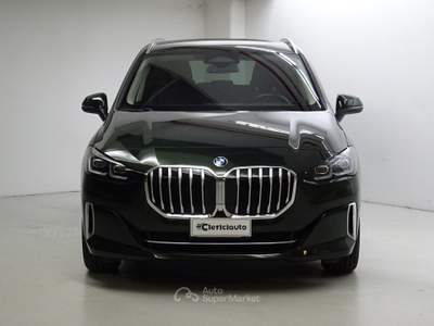 BMW Serie 2 Active Tourer 223d d 48V xDrive Active Tourer Luxury Verde usata Lurate Caccivio