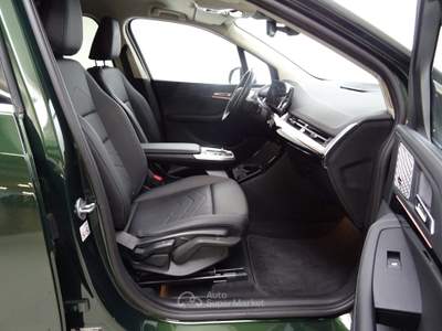 BMW Serie 2 Active Tourer 223d d 48V xDrive Active Tourer Luxury Verde usata Lurate Caccivio