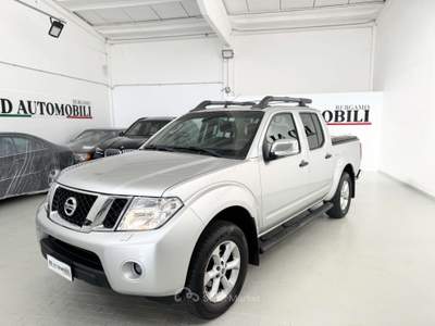 Nissan Navara Navara 2.5 dci d.cab Sport PLATINUM Argento usata Ciserano