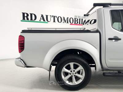 Nissan Navara Navara 2.5 dci d.cab Sport PLATINUM Argento usata Ciserano