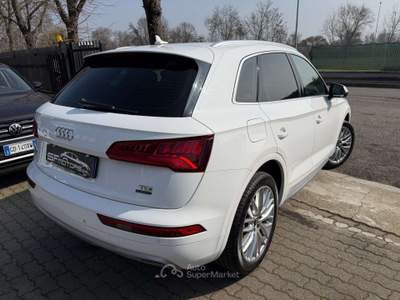 Audi Q5 Q5 2.0 TDI 190 CV quattro S tronic Sport Bianco usata Alessandria