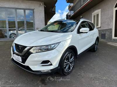Nissan Qashqai Qashqai 1.5 dCi Tekna+ Bianco usata SANTA MARIA NUOVA