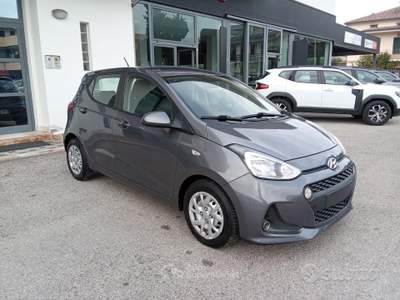 Hyundai i10 1,0 GPL 70 CV LOGIN 5P usata Giulianova