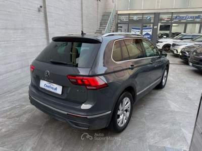 Volkswagen Tiguan 2.0 TDI 150 CV SCR DSG 4MOTION Life Grigio usata Sesto San Giovanni