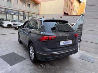 Volkswagen Tiguan 2.0 TDI 150 CV SCR DSG 4MOTION Life Grigio usata Sesto San Giovanni