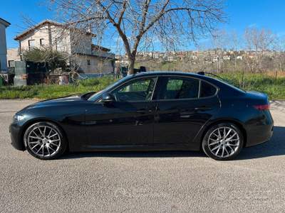 Alfa Romeo Giulia 2,2 D 150 CV SUPER AT8 usata Giulianova