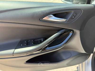 Opel Astra 1,6 CDTI 110 CV INNOVATION S&S 5P usata Giulianova
