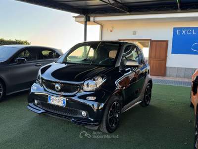 Smart ForTwo 1.0 superpassion 71cv twinamic Nero usata Castel Gandolfo Smart ForTwo 1.0 superpassion 71cv twinamic Nero usata Castel Gandolfo