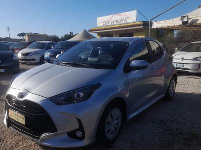 Toyota Yaris 5 porte Lounge Argento usata Castel Gandolfo