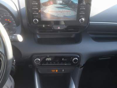 Toyota Yaris 5 porte Lounge Argento usata Castel Gandolfo