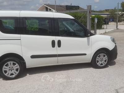 Fiat Doblò DOBLO 5 POSTI AUTOCARRO N1 Bianco usata Castel Gandolfo