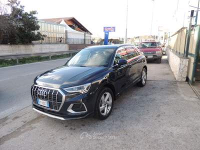 Audi Q3 40 TDI quattro S tronic Business Advanced Blu/Azzurro usata Quarto