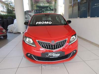 Lancia Ypsilon 1.0 FireFly 5 porte S&S Hybrid Ecochic Gold Rosso usata Venezia